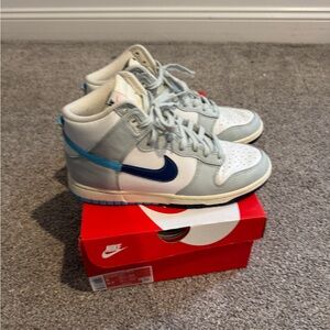 Nike Dunk High Retro SE Summit White Baltic Blue Mens Size 8